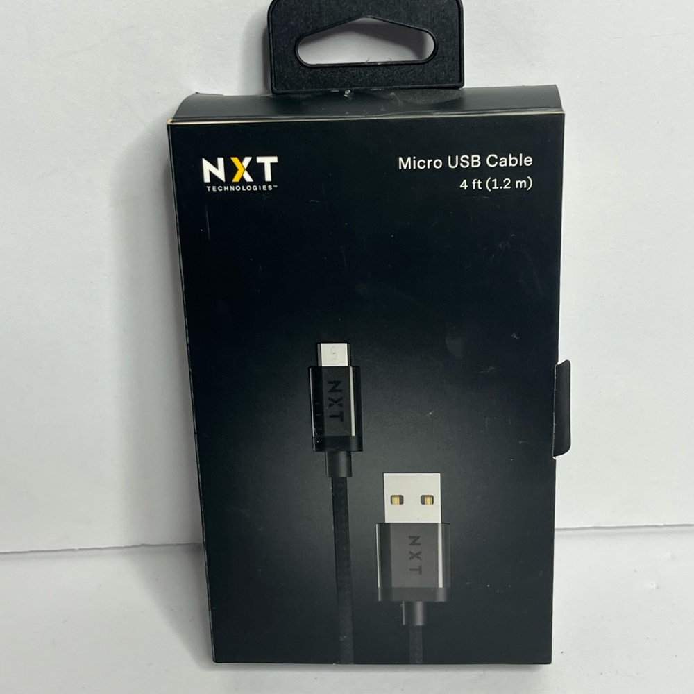 4 ft. NXT Technologies Micro USB Cable.